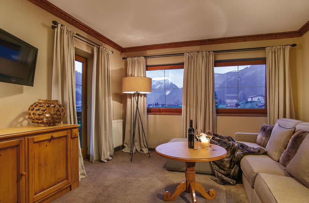 Villa Haidacher Relax&Lifestyle Apartments Zell am Ziller Zimmer foto